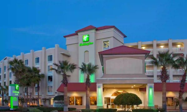 Holiday Inn and Suites Daytona Beach